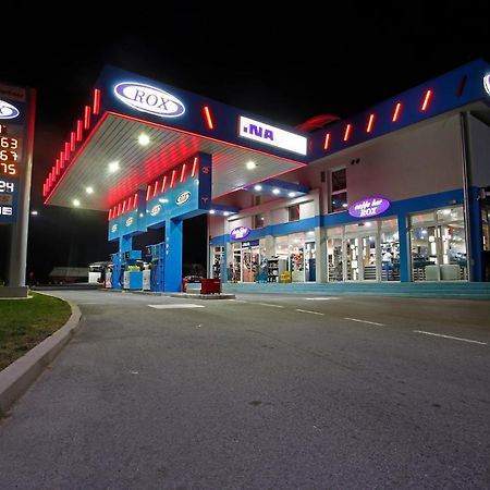 Rox Motel Modriča Kültér fotó