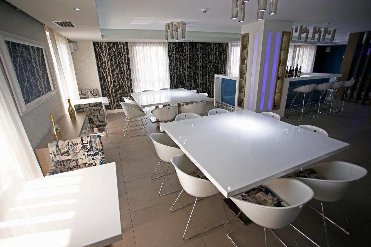 Rox Motel Modriča Kültér fotó
